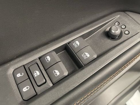 New 2026 Jeep Cherokee Limited AWD/4WD image 18