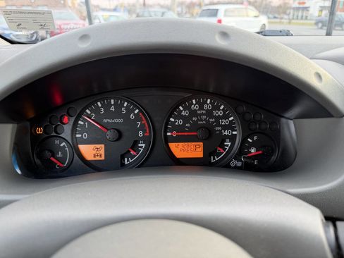 Used 2014 Nissan Frontier SV w/ SV Value Truck Package AWD/4WD image 14