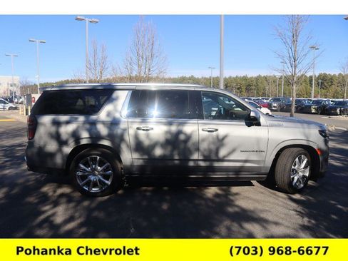 Certified 2024 Chevrolet Suburban High Country image 8