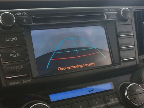 Used 2013 Toyota RAV4 Limited image 22