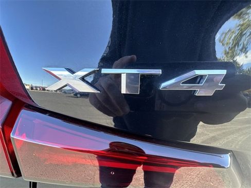 Used 2024 Cadillac XT4 Luxury image 33