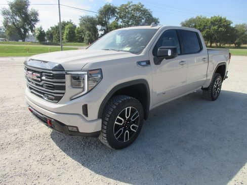 New 2026 GMC Sierra 1500 AT4 w/ AT4 Premium Package image 11