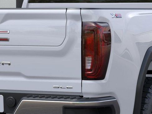 New 2026 GMC Sierra 2500 SLE image 11