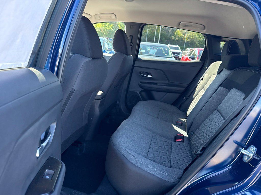 New 2027 Nissan Kicks SV AWD/4WD image 12