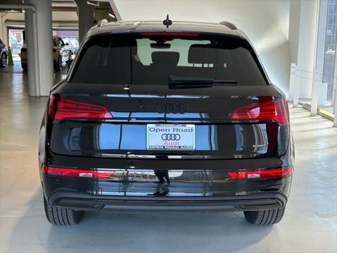 Certified 2025 Audi Q5 2.0T Premium image 5
