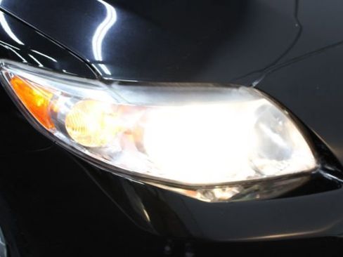 Used 2010 Toyota Corolla LE image 23