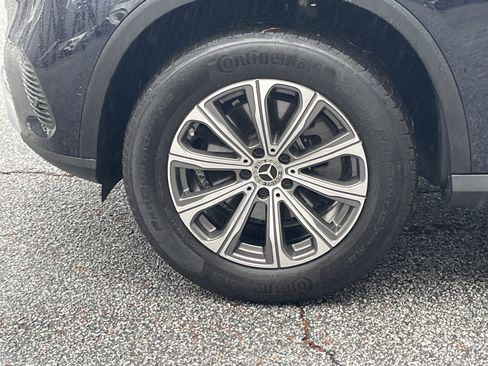 Certified 2024 Mercedes-Benz GLC 300 image 17