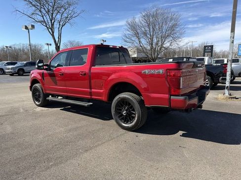 Used 2022 Ford F250 Lariat w/ Black Appearance Package image 3