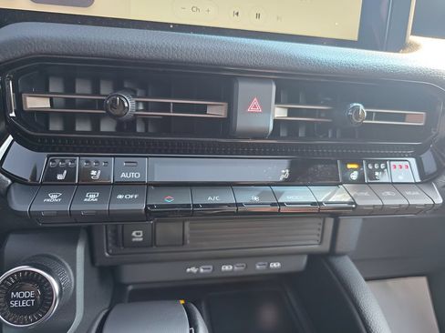 Used 2026 Toyota Land Cruiser w/ Premium Package AWD/4WD image 22
