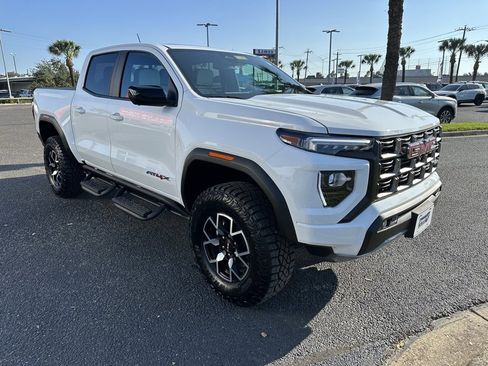 Used 2026 GMC Canyon AT4X image 8