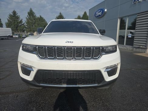 Used 2024 Jeep Grand Cherokee Limited AWD/4WD image 9