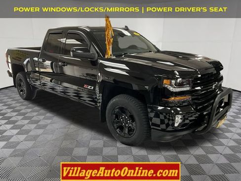 Used 2017 Chevrolet Silverado 1500 LT w/ Midnight Edition AWD/4WD image 5