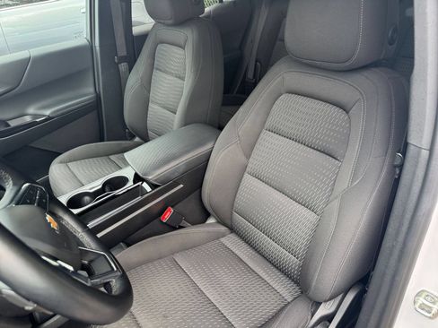 Used 2025 Chevrolet Equinox LT FWD image 35