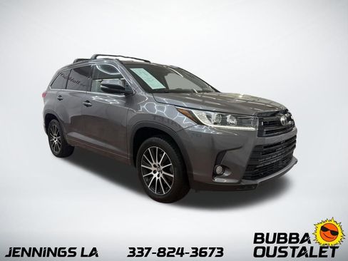 Used 2017 Toyota Highlander SE image 7