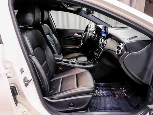 Used 2019 Mercedes-Benz GLA 250 image 22