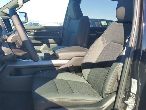 New 2026 RAM 1500 4x4 Crew Cab image 19