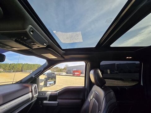 Used 2017 Ford F450 Platinum w/ Platinum Ultimate Package image 30