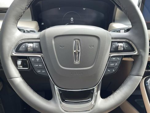 Used 2021 Lincoln Nautilus AWD w/ Equipment Group 101A image 27