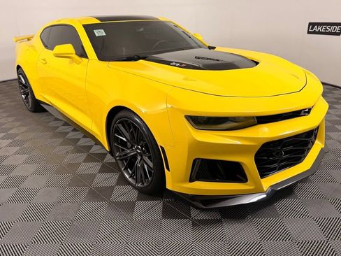 Used 2018 Chevrolet Camaro ZL1 RWD image 11