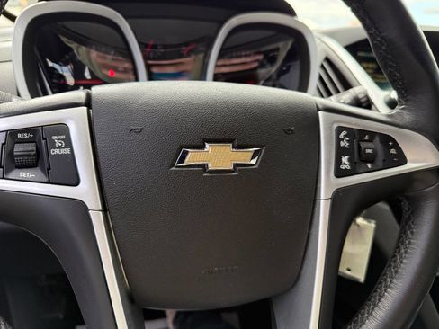 Used 2017 Chevrolet Equinox LT w/ Convenience Package FWD image 19