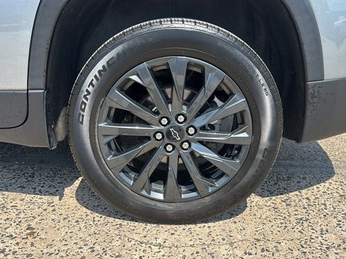 Used 2023 Chevrolet Traverse RS AWD/4WD image 50