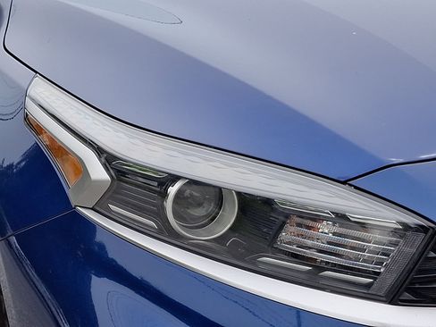 Certified 2023 Kia Forte LXS FWD image 9