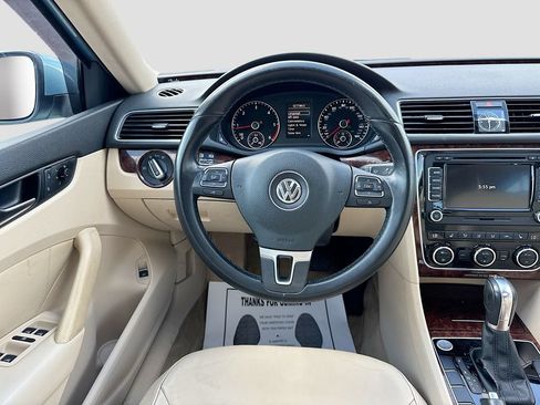 Used 2012 Volkswagen Passat TDI SEL Premium FWD image 26