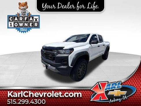 Certified 2025 Chevrolet Colorado Trail Boss AWD/4WD image 1