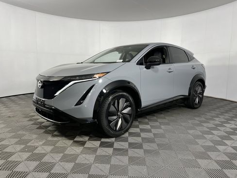 Used 2024 Nissan Ariya FWD image 3