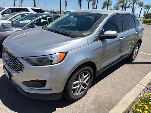 Used 2024 Ford Edge SEL AWD/4WD image 2