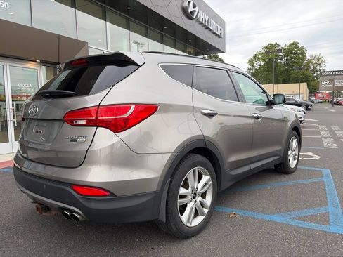 Used 2016 Hyundai Santa Fe Sport 2.0T w/ Option Group 05 AWD/4WD image 4
