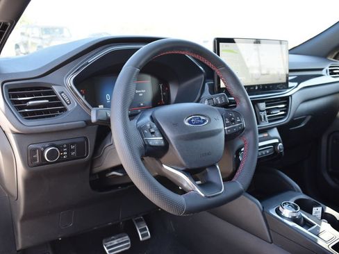 Used 2023 Ford Escape ST-Line w/ Tech Pack #1 AWD/4WD image 10