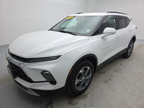 Certified 2023 Chevrolet Blazer LT w/ Convenience Package image 6