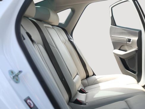Used 2022 Hyundai Sonata Limited FWD image 19