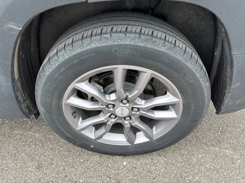 Used 2023 GMC Terrain SLT w/ LPO, Floor Liner Package FWD image 12