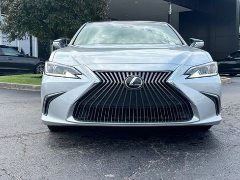 Used 2019 Lexus ES 350 w/ Accessory Package 2 FWD image 2