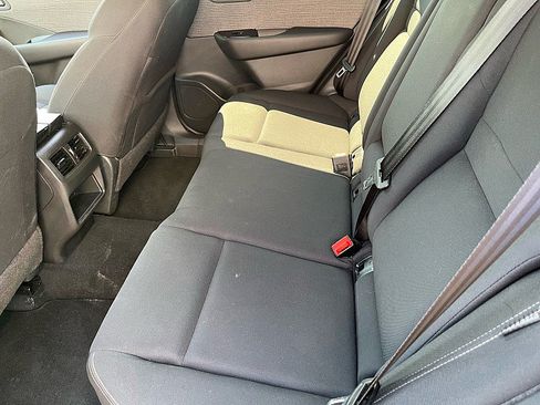 Used 2023 Nissan Rogue S AWD/4WD image 15