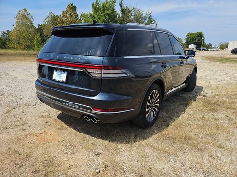 Used 2022 Lincoln Aviator Reserve w/ Class IV Trailer Tow Package RWD image 4