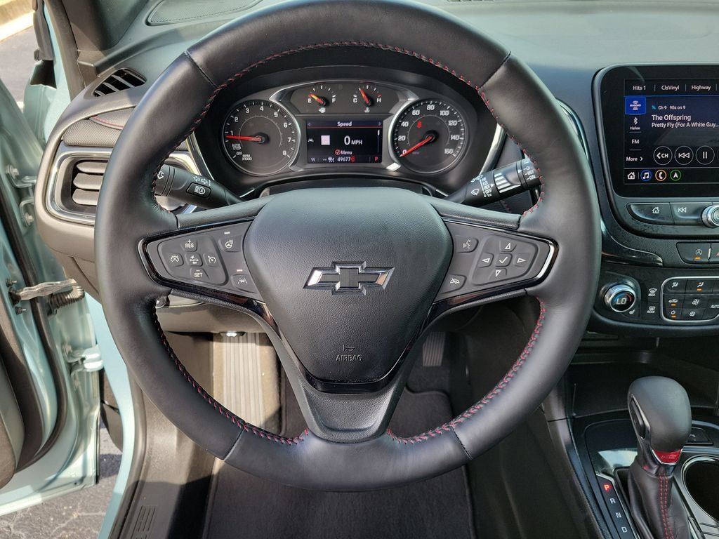 Used 2022 Chevrolet Equinox RS w/ Infotainment Package FWD image 27