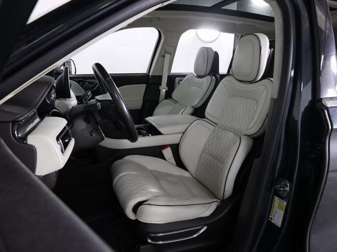 Used 2020 Lincoln Aviator Black Label w/ Dynamic Handling Package image 23