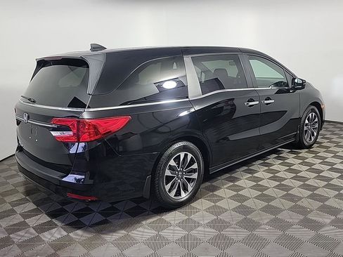 Certified 2024 Honda Odyssey EX-L image 4