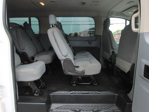 Used 2015 Ford Transit 350 XLT RWD image 11