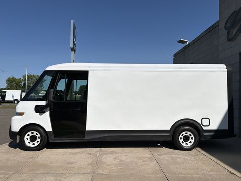 Used 2024 Chevrolet Brightdrop 600 w/ Commercial Equipment Package AWD/4WD image 3