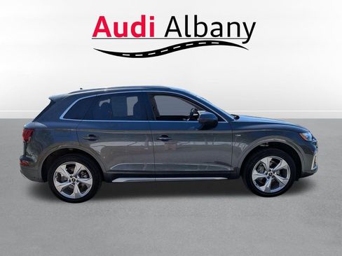 Certified 2023 Audi Q5 2.0T Premium Plus w/ Premium Plus Package AWD/4WD image 3