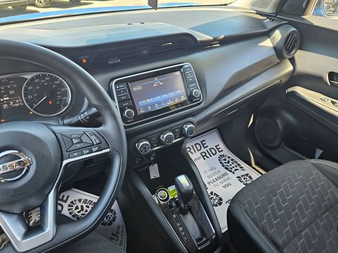 Used 2022 Nissan Kicks S FWD image 23
