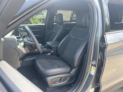 New 2026 Ford Explorer ST AWD/4WD image 17