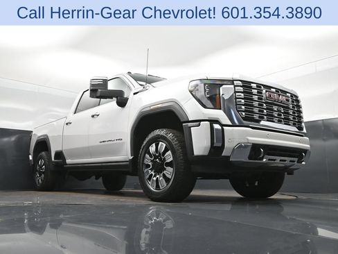 Used 2024 GMC Sierra 2500 Denali w/ Denali Reserve Package AWD/4WD image 46
