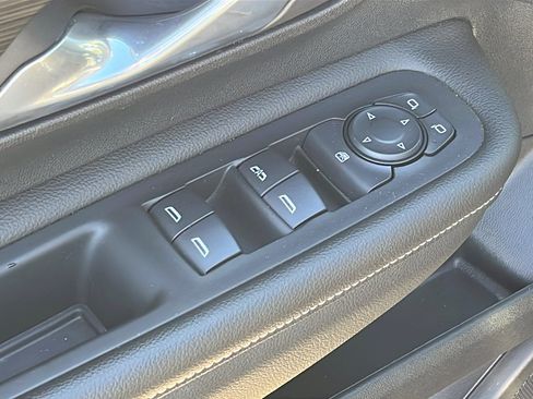 Certified 2024 GMC Terrain SLE image 12