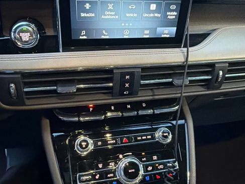 Used 2021 Lincoln Corsair Reserve FWD image 10