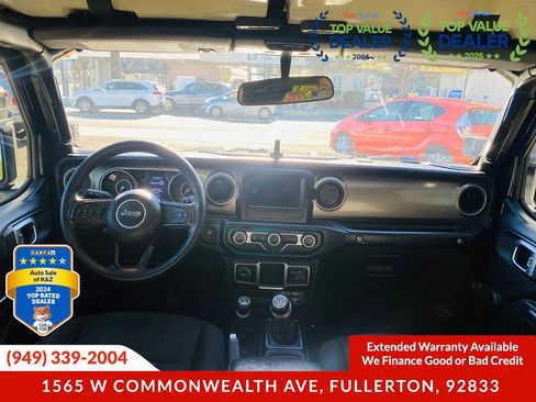 Used 2018 Jeep Wrangler Unlimited Sport image 29